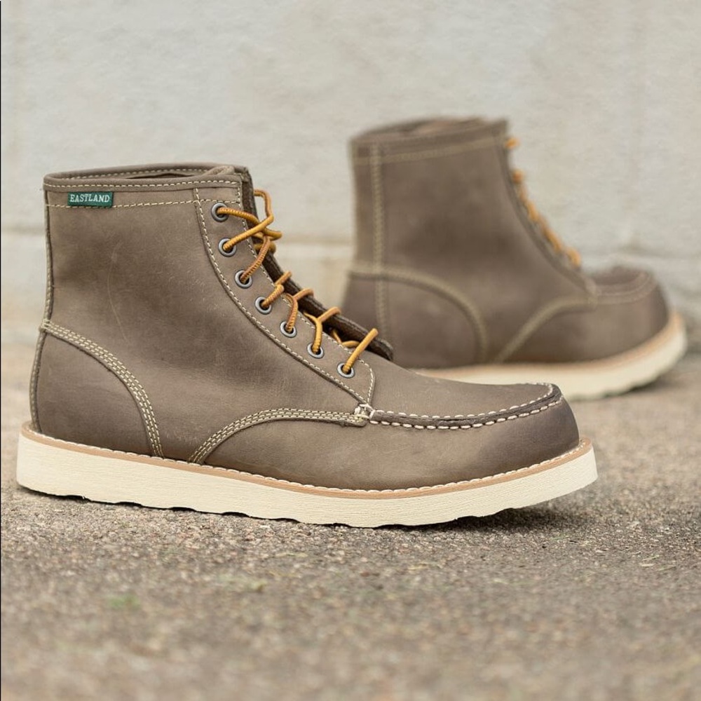Eastland Loomis Men's Moc-Toe Boots